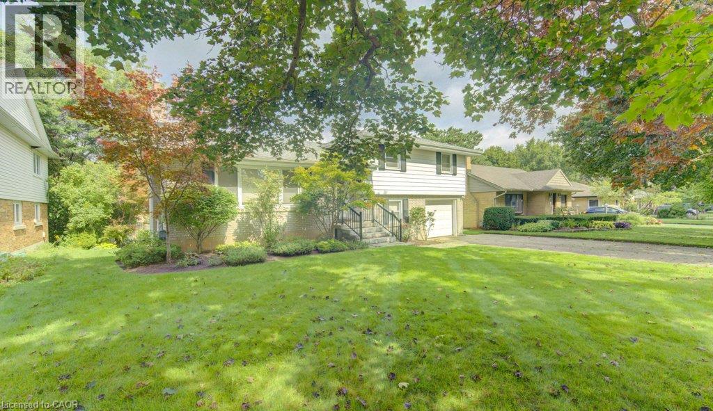204 Stanley Drive, Waterloo, Ontario  N2L 1H4 - Photo 5 - 40860431