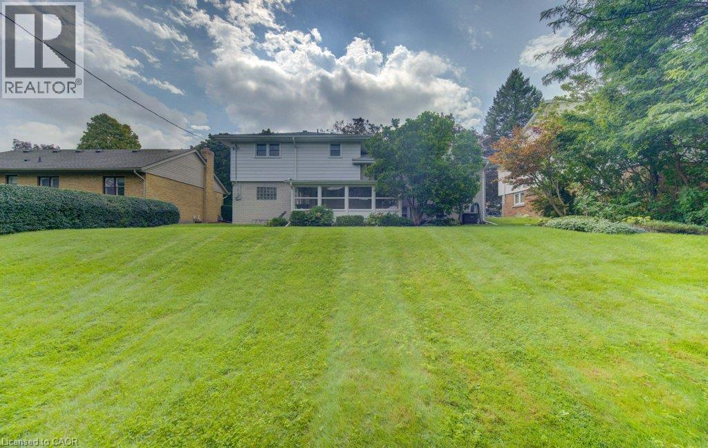 204 Stanley Drive, Waterloo, Ontario  N2L 1H4 - Photo 9 - 40860431