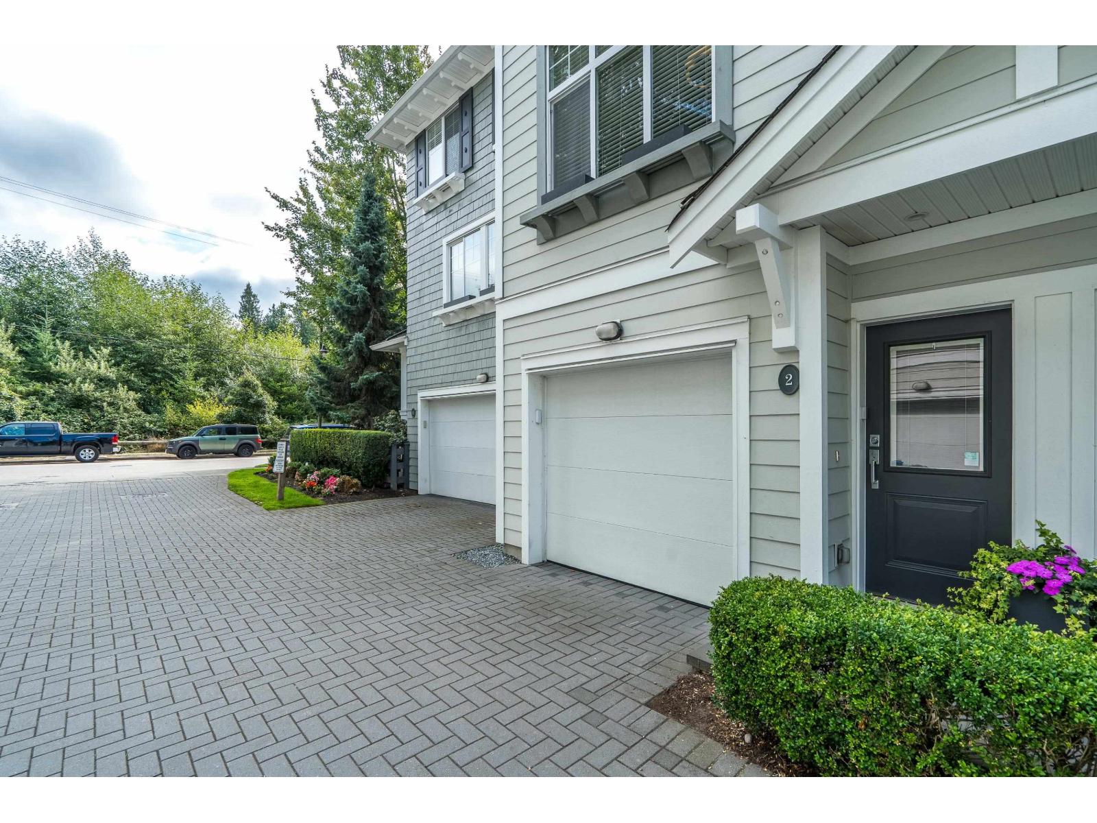 2 253 171 Street, Surrey, British Columbia  V3A 9P4 - Photo 1 - R3161995