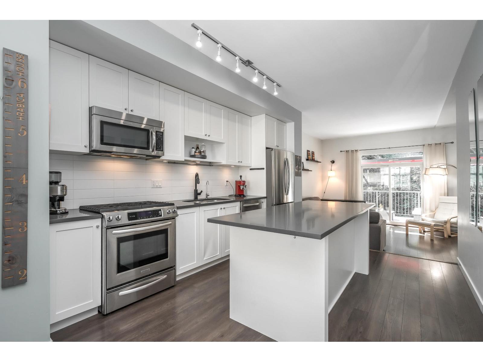 2 253 171 Street, Surrey, British Columbia  V3A 9P4 - Photo 7 - R3161995
