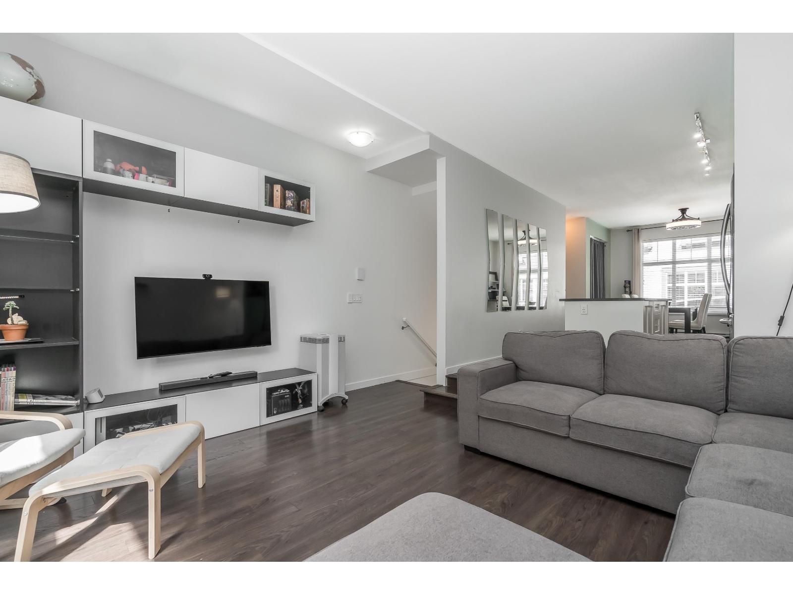 2 253 171 Street, Surrey, British Columbia  V3A 9P4 - Photo 2 - R3161995