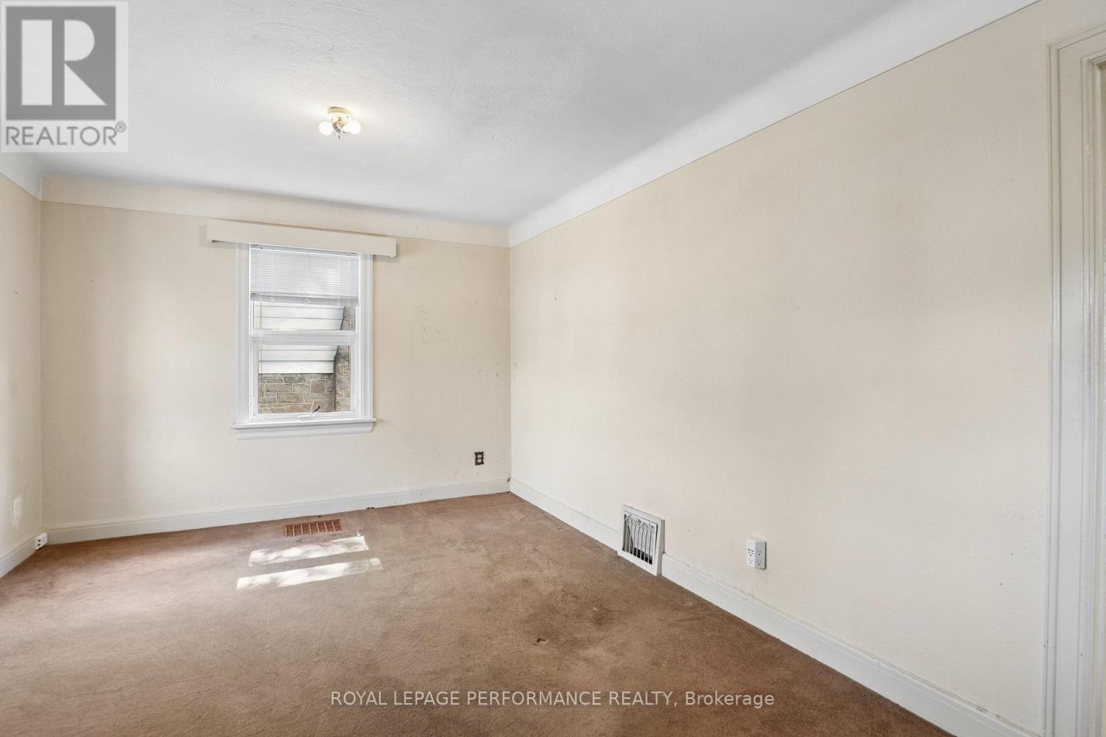 85 Noel Street, Ottawa, Ontario  K1M 2A4 - Photo 2 - X13761842