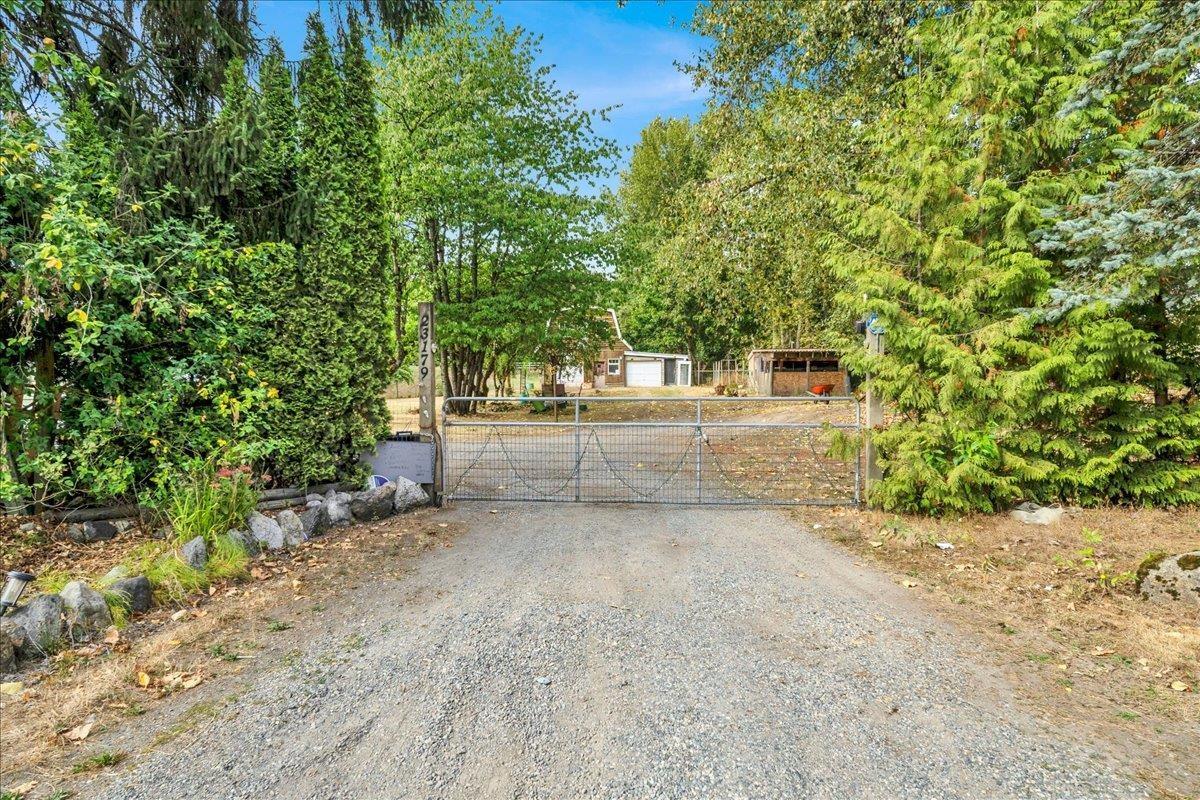 23179 16 Avenue, Langley, British Columbia  V2Z 1K7 - Photo 34 - R3162017