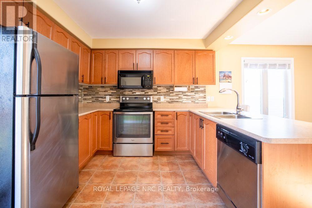 180 Drapers Street, Welland, Ontario  L3C 7N2 - Photo 12 - X13761704
