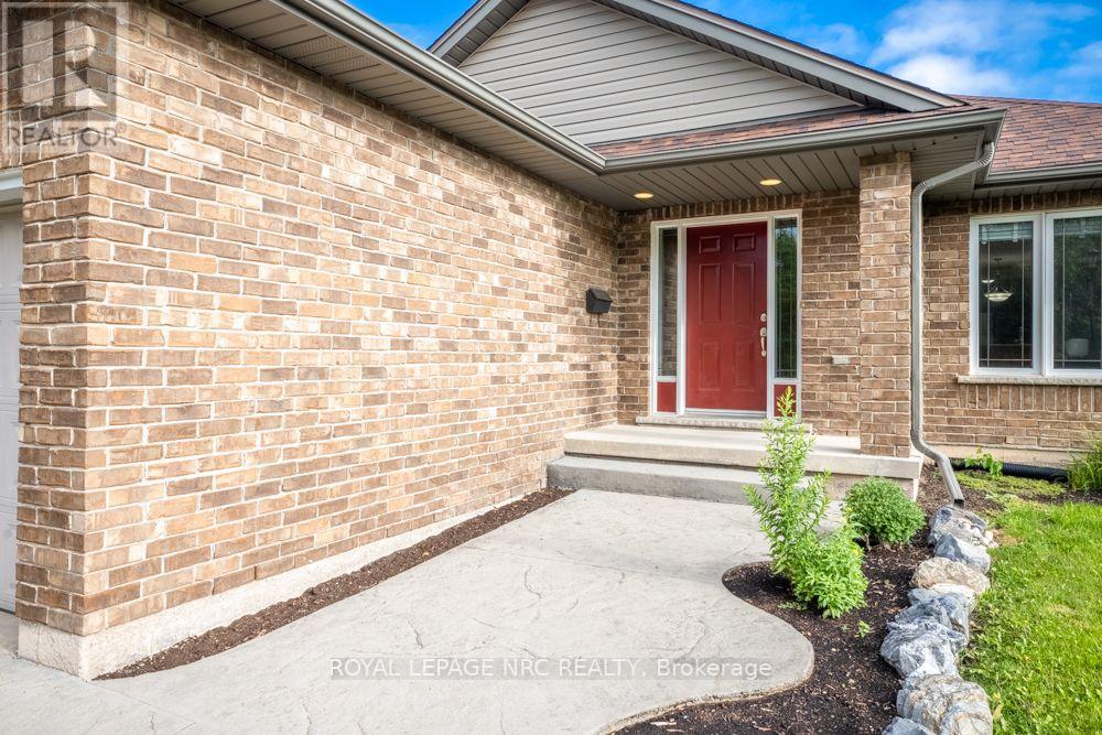 180 Drapers Street, Welland, Ontario  L3C 7N2 - Photo 3 - X13761704