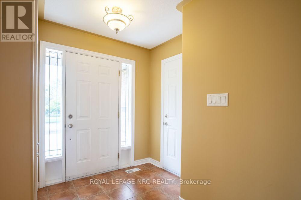 180 Drapers Street, Welland, Ontario  L3C 7N2 - Photo 4 - X13761704