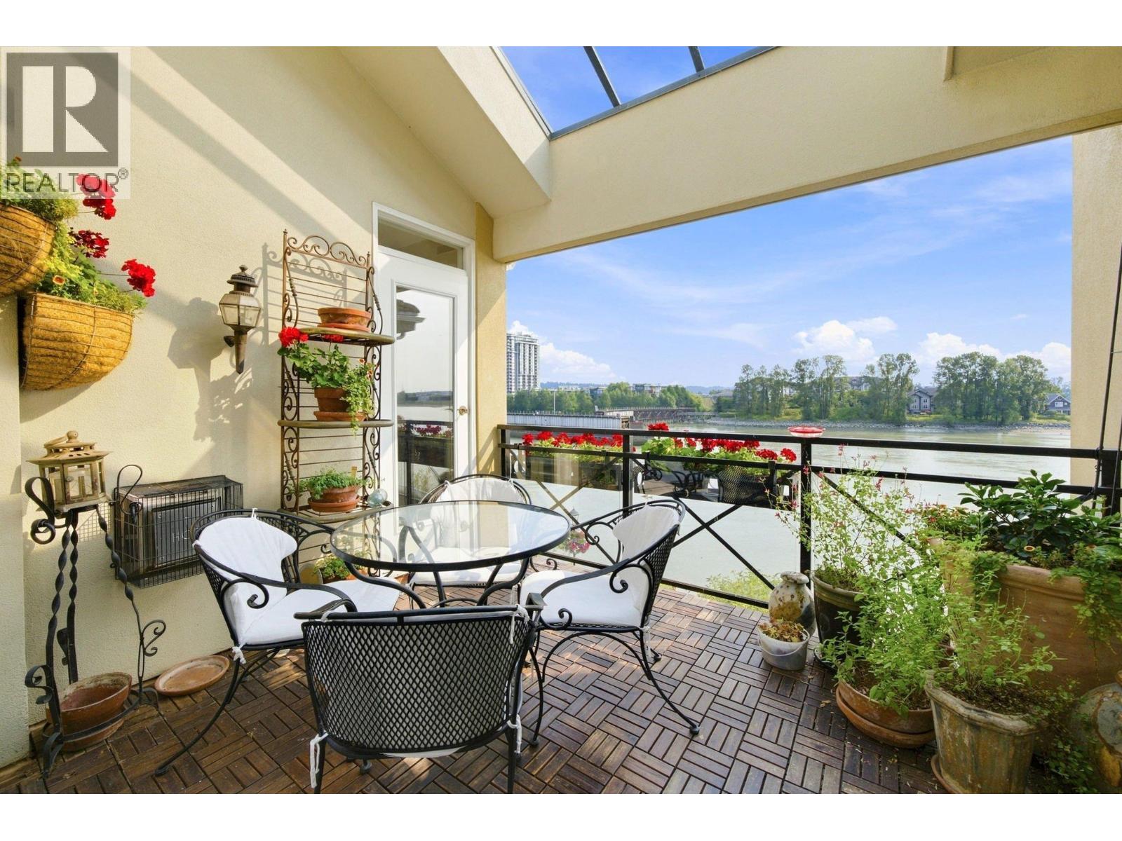 411 3 Renaissance Square, New Westminster, British Columbia  V3M 6K4 - Photo 15 - R3162659