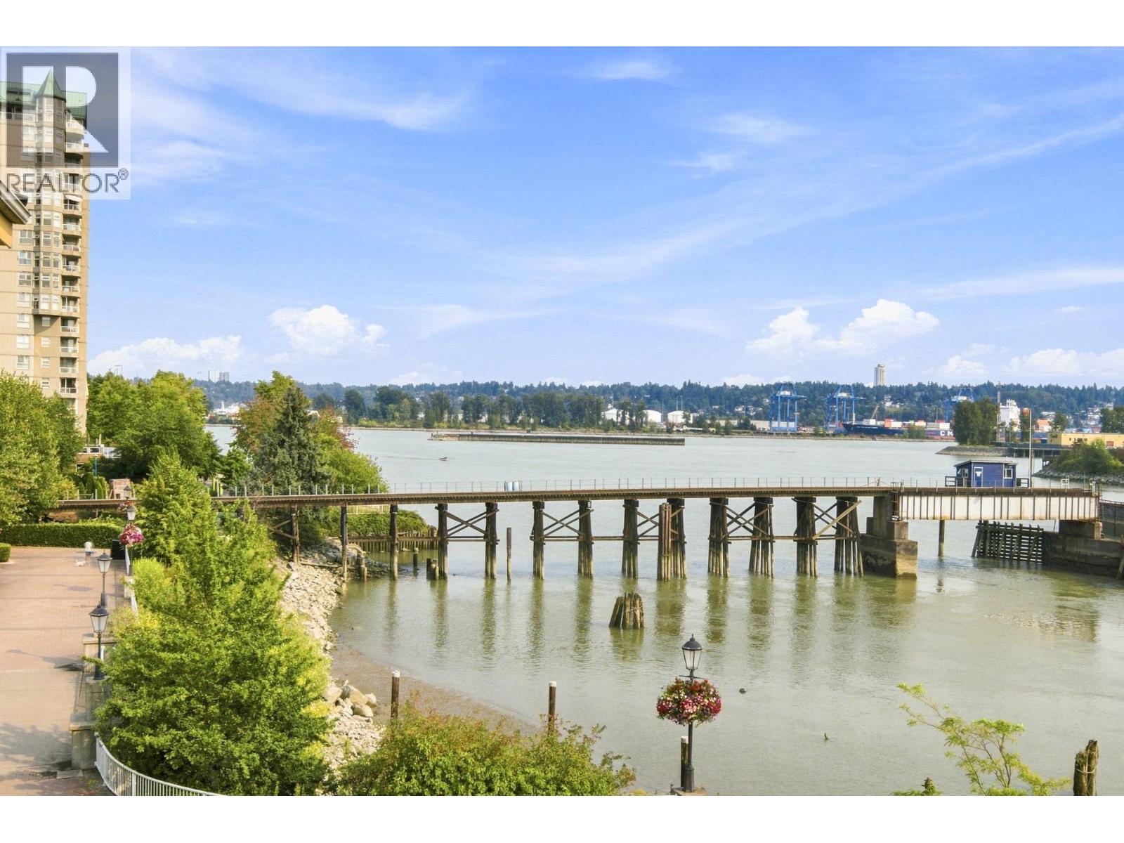 411 3 Renaissance Square, New Westminster, British Columbia  V3M 6K4 - Photo 25 - R3162659