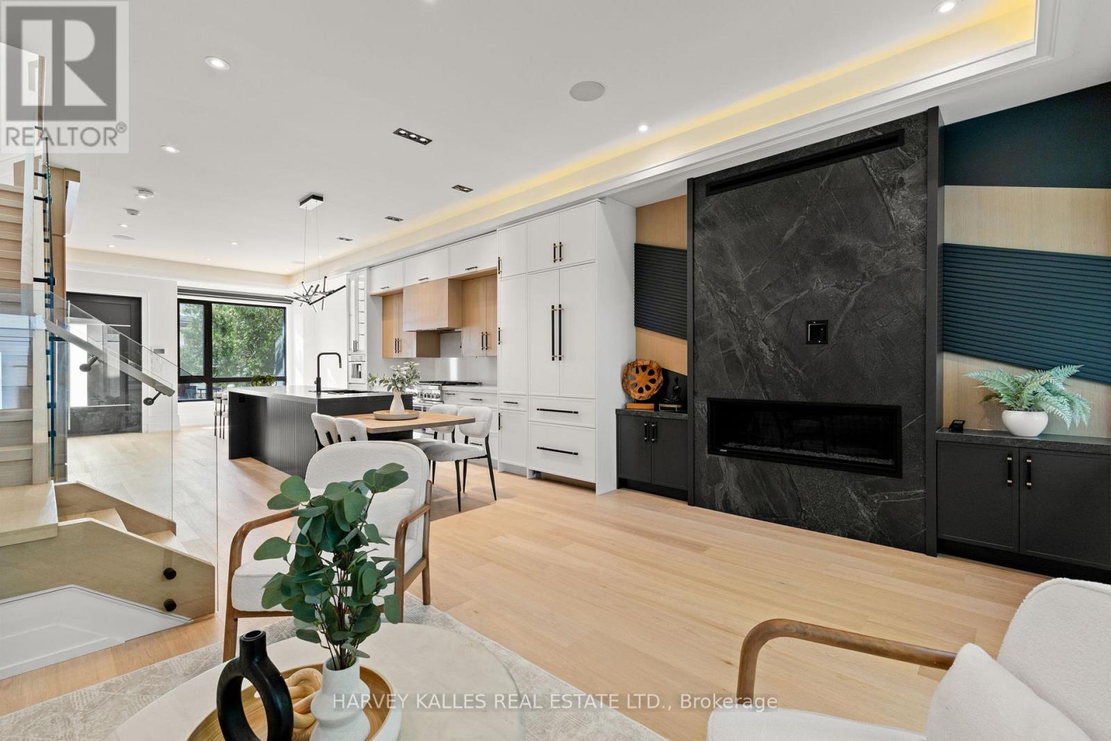 199 Arlington Avenue, Toronto, Ontario  M6C 2Z4 - Photo 13 - C13761786