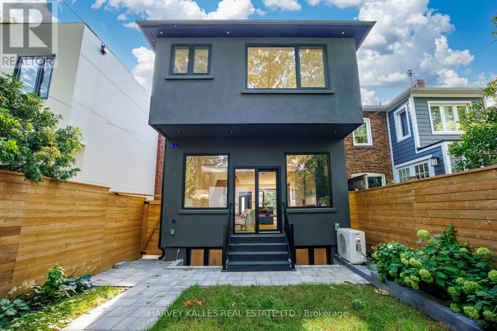 199 Arlington Avenue, Toronto, Ontario  M6C 2Z4 - Photo 16 - C13761786