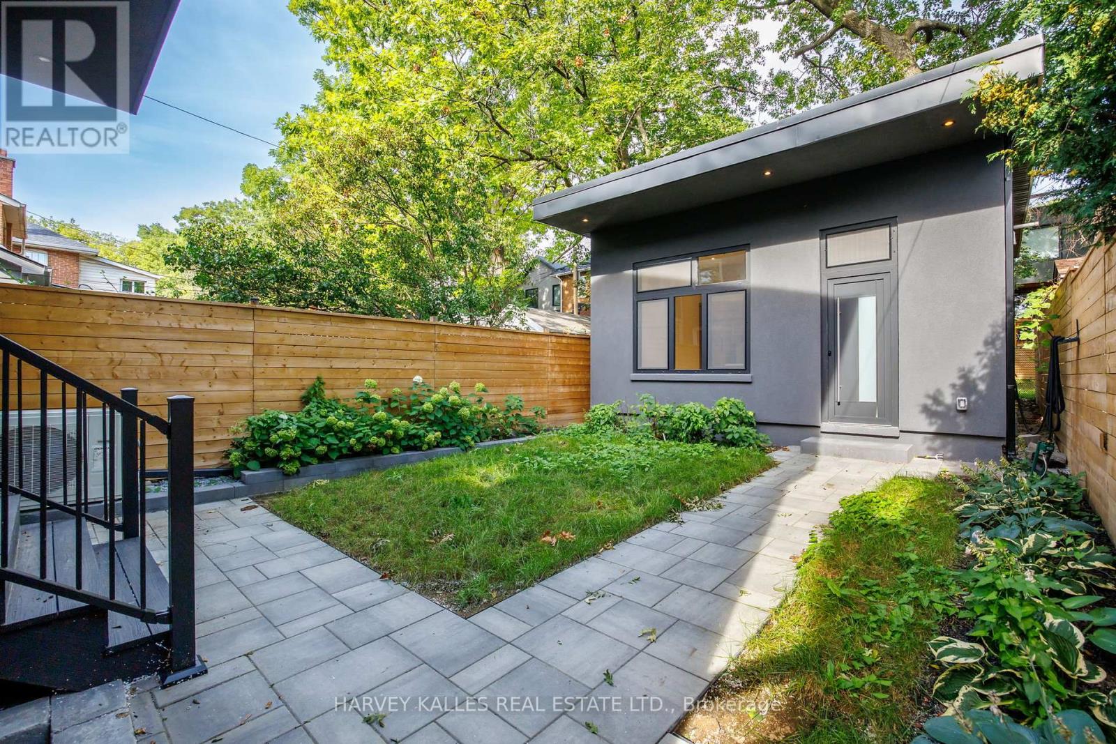 199 Arlington Avenue, Toronto, Ontario  M6C 2Z4 - Photo 17 - C13761786