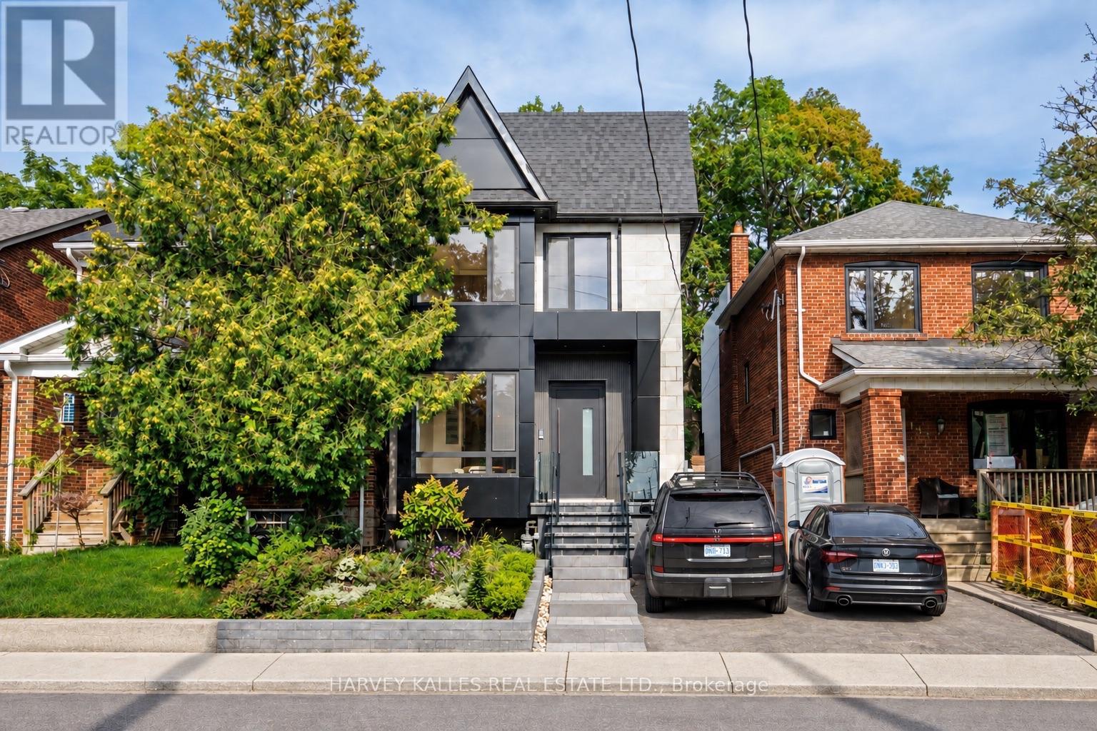 199 Arlington Avenue, Toronto, Ontario  M6C 2Z4 - Photo 2 - C13761786