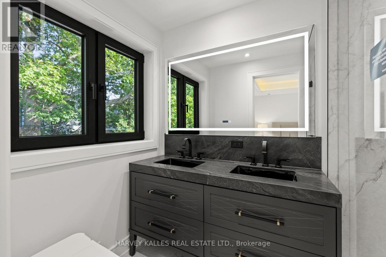 199 Arlington Avenue, Toronto, Ontario  M6C 2Z4 - Photo 27 - C13761786