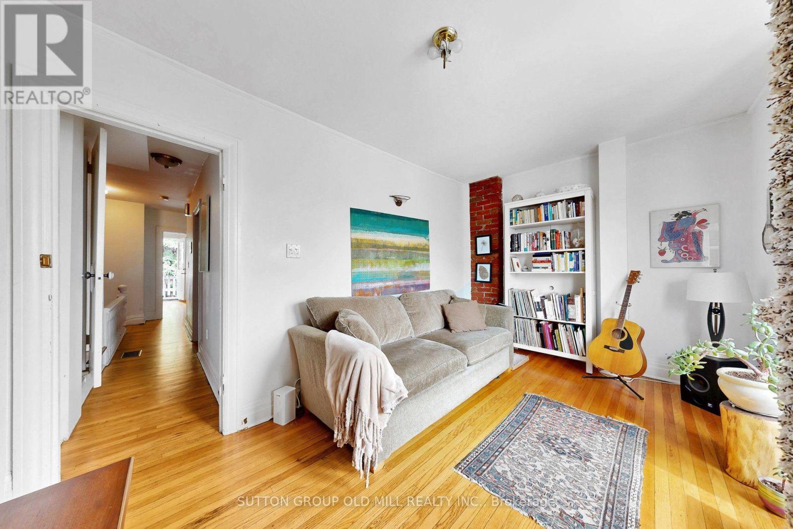 1060 College Street, Toronto, Ontario  M6H 1A9 - Photo 17 - C13761808
