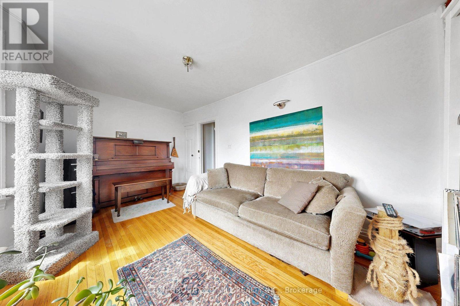 1060 College Street, Toronto, Ontario  M6H 1A9 - Photo 18 - C13761808