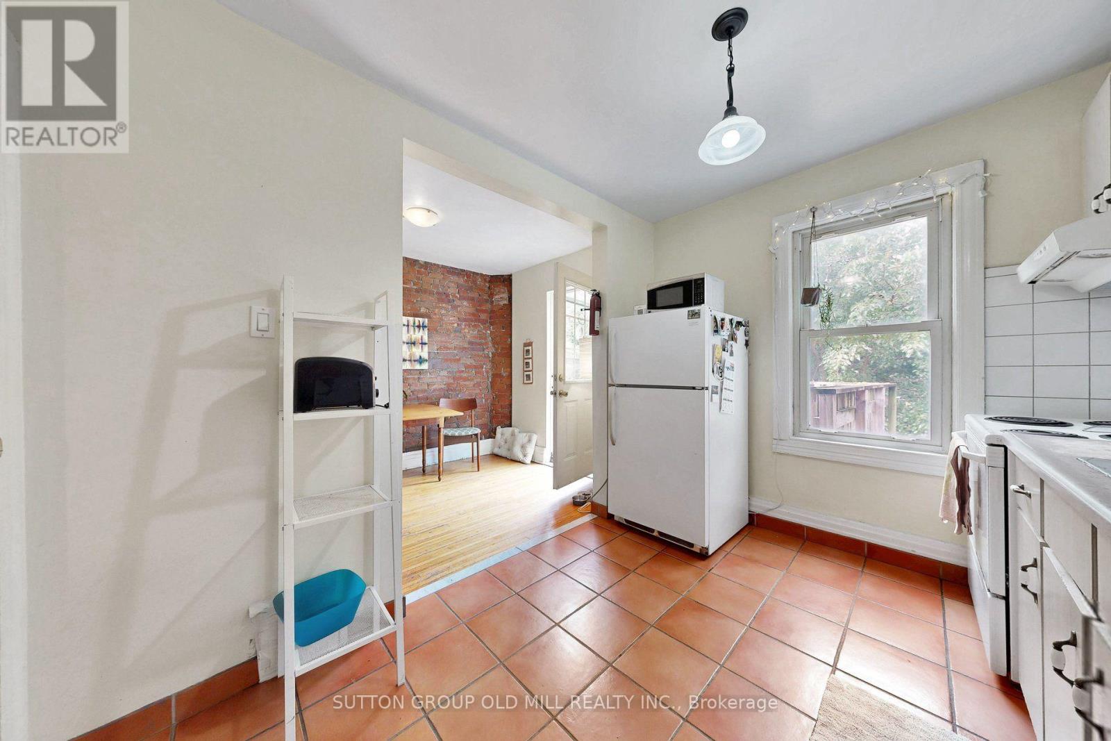 1060 College Street, Toronto, Ontario  M6H 1A9 - Photo 24 - C13761808