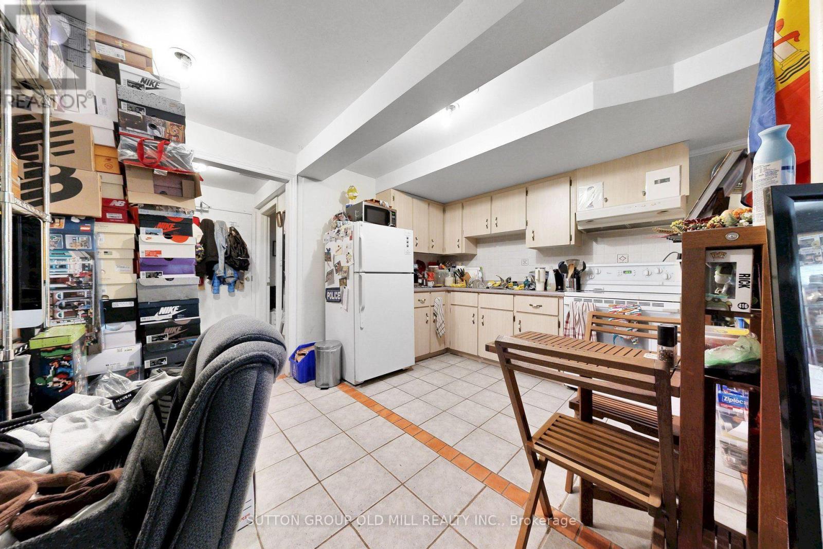 1060 College Street, Toronto, Ontario  M6H 1A9 - Photo 37 - C13761808