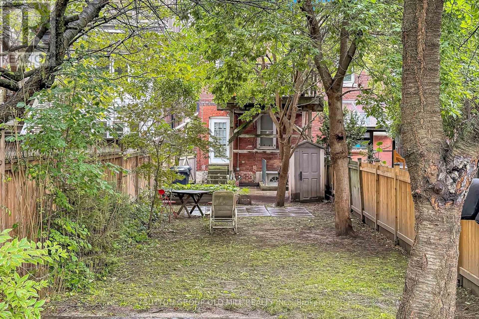 1060 College Street, Toronto, Ontario  M6H 1A9 - Photo 45 - C13761808