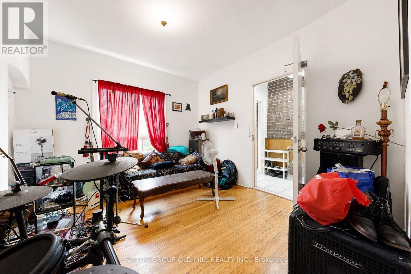 1060 College Street, Toronto, Ontario  M6H 1A9 - Photo 5 - C13761808