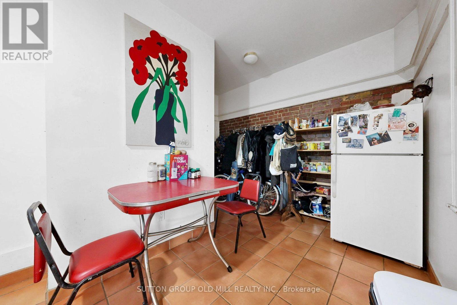 1060 College Street, Toronto, Ontario  M6H 1A9 - Photo 9 - C13761808