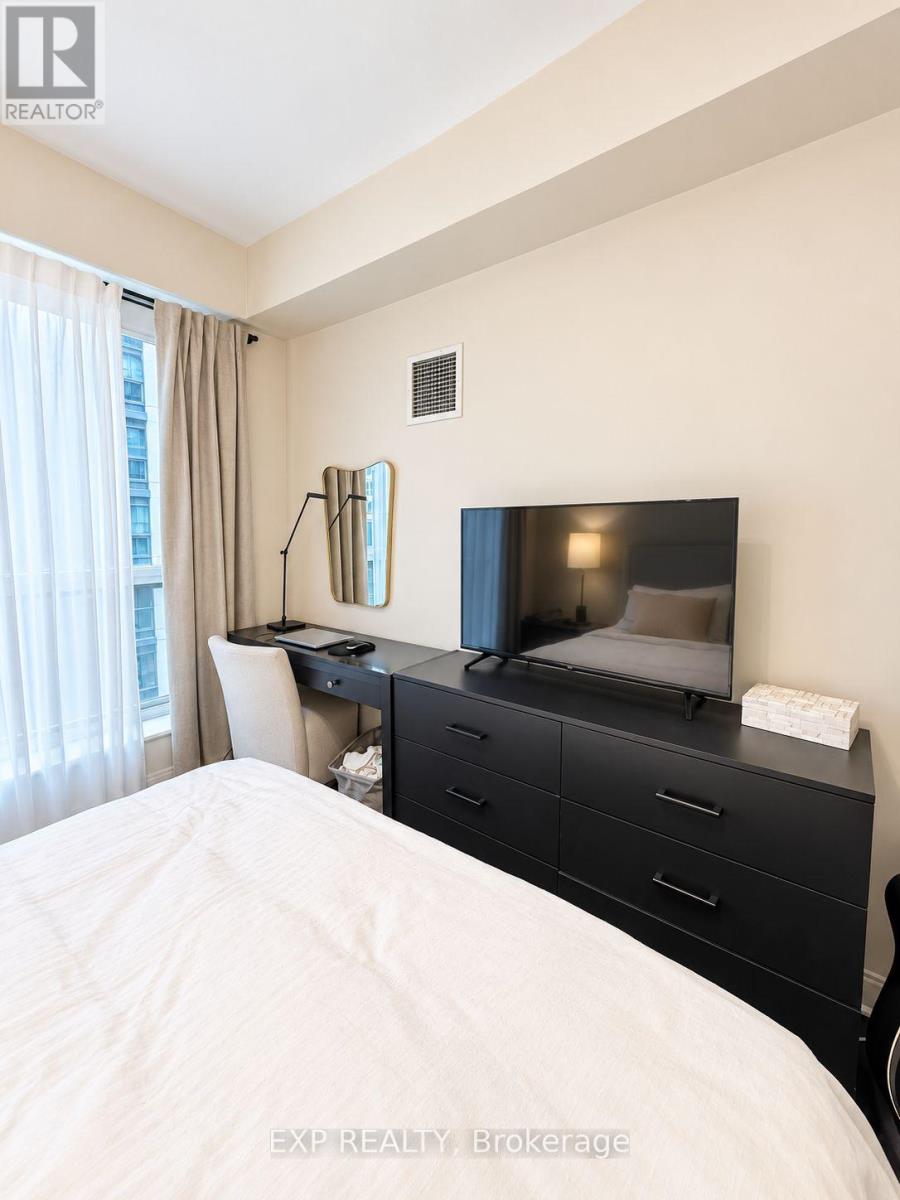 702 - 38 The Esplanade, Toronto, Ontario  M5E 1A5 - Photo 12 - C13761844