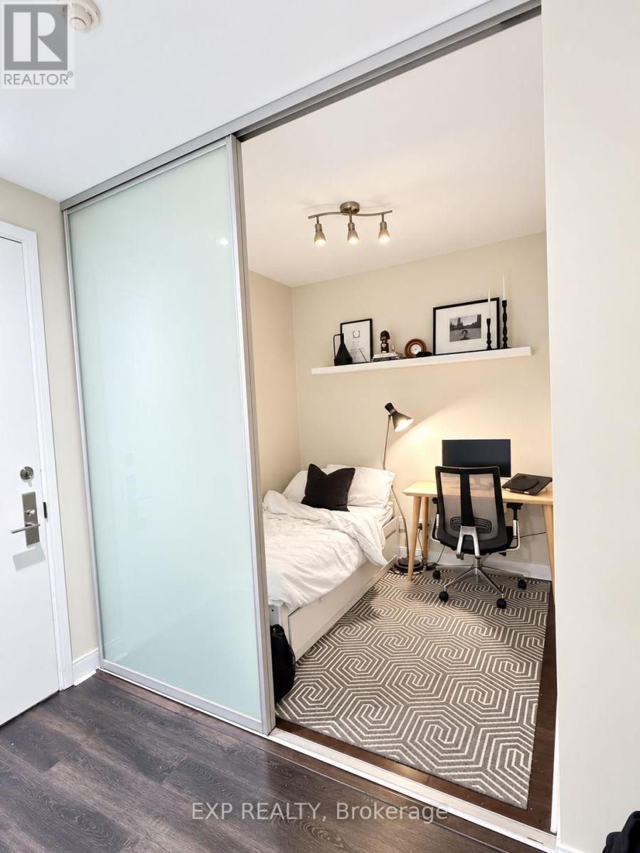 702 - 38 The Esplanade, Toronto, Ontario  M5E 1A5 - Photo 9 - C13761844