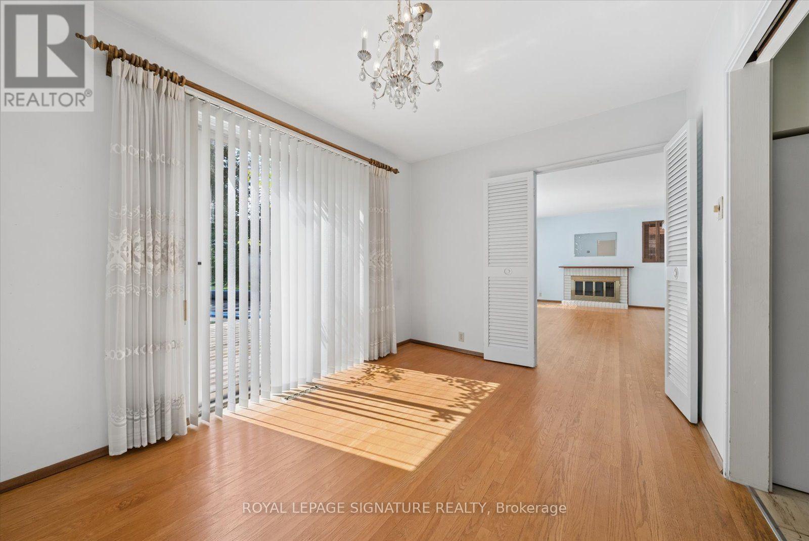 17 Lesterwood Crescent, Toronto, Ontario  M1P 3L5 - Photo 10 - E13761706