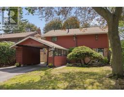 17 LESTERWOOD CRESCENT, Toronto, Ontario