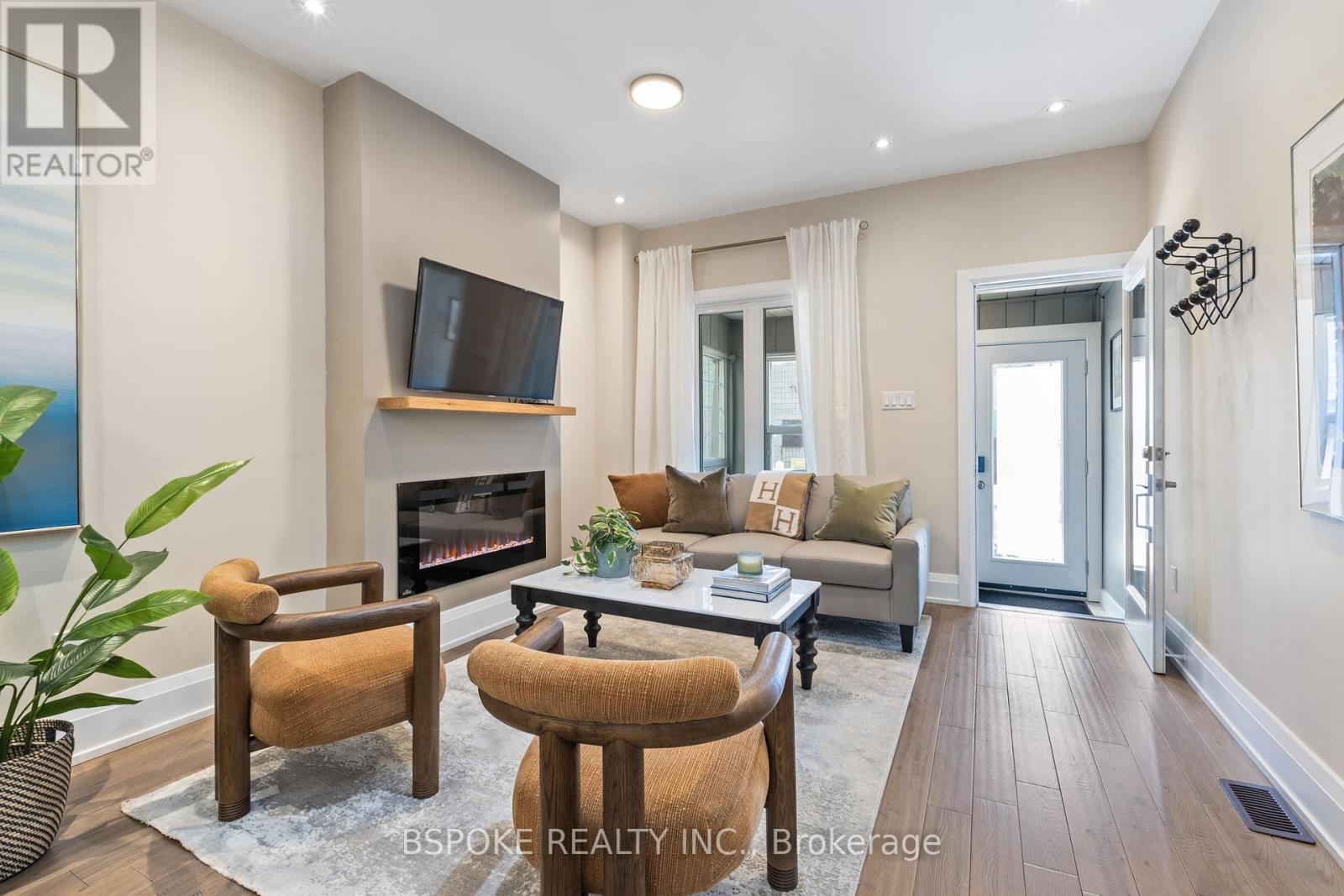 75 Laing Street, Toronto, Ontario  M4L 2N4 - Photo 2 - E13761774