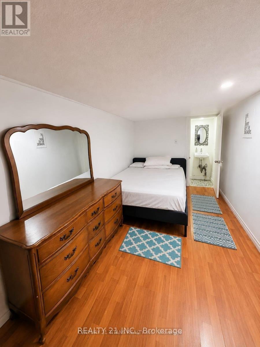 8 Mack Avenue, Toronto, Ontario  M1L 1L9 - Photo 14 - E13761784