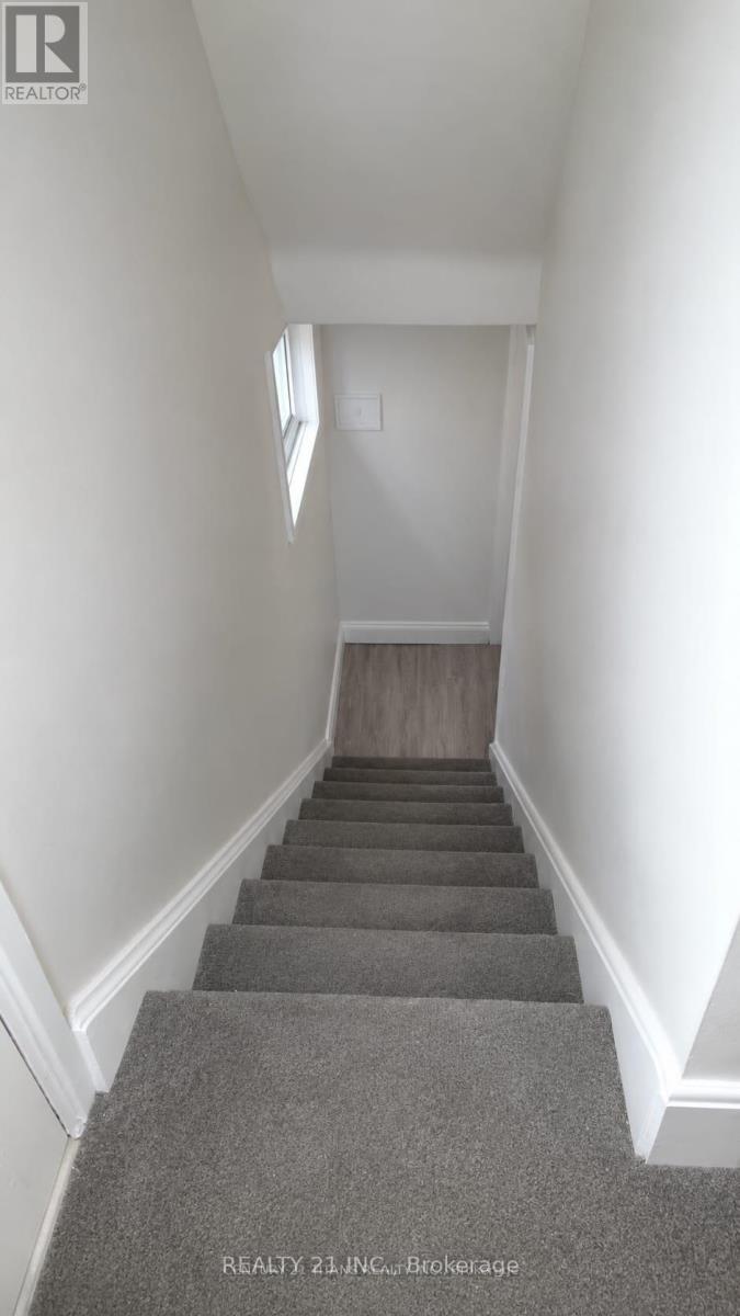 8 Mack Avenue, Toronto, Ontario  M1L 1L9 - Photo 18 - E13761784
