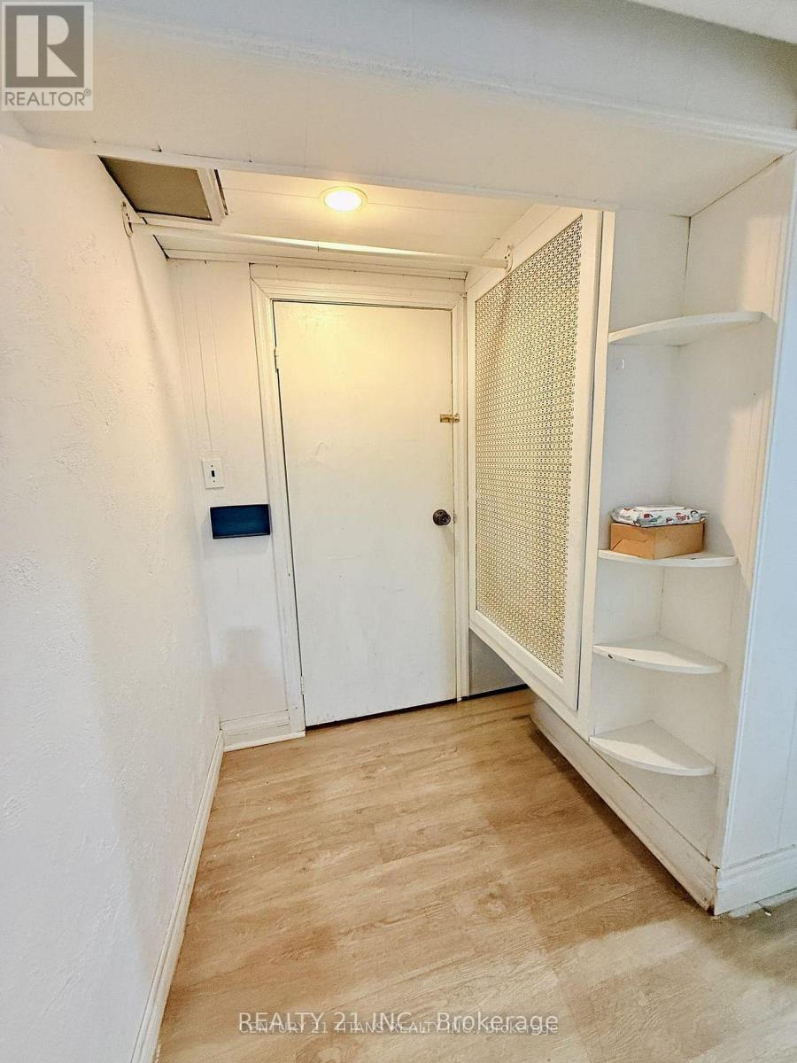 8 Mack Avenue, Toronto, Ontario  M1L 1L9 - Photo 19 - E13761784