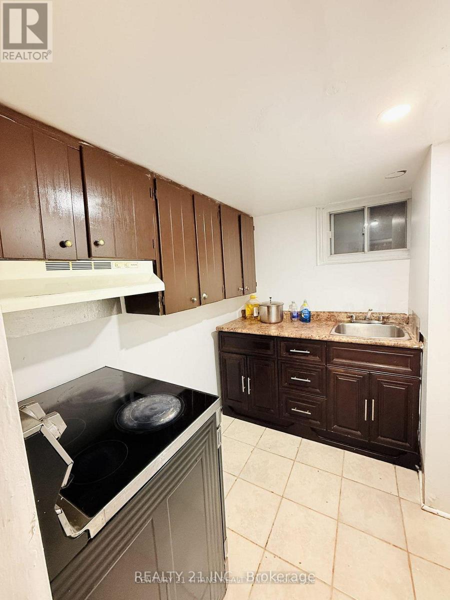 8 Mack Avenue, Toronto, Ontario  M1L 1L9 - Photo 22 - E13761784