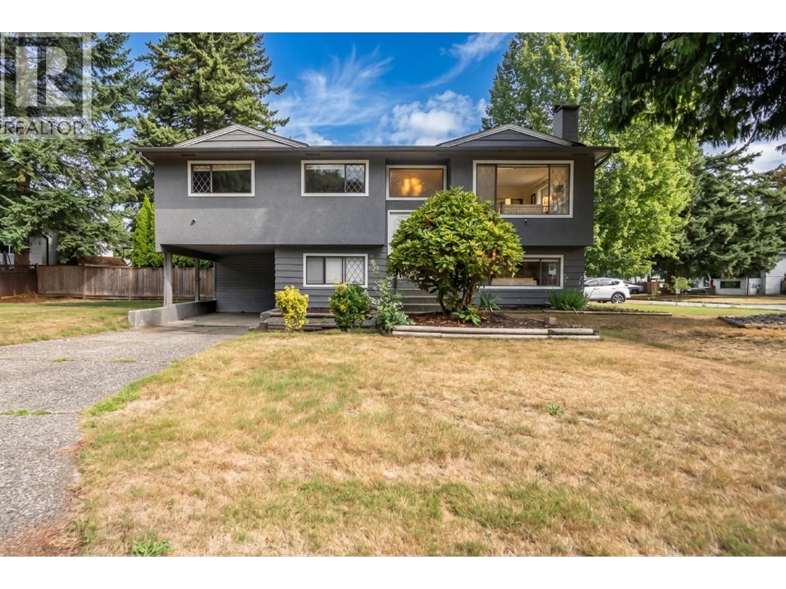 20783 Thorne Avenue, Maple Ridge, British Columbia  V2X 7R1 - Photo 2 - R3163113