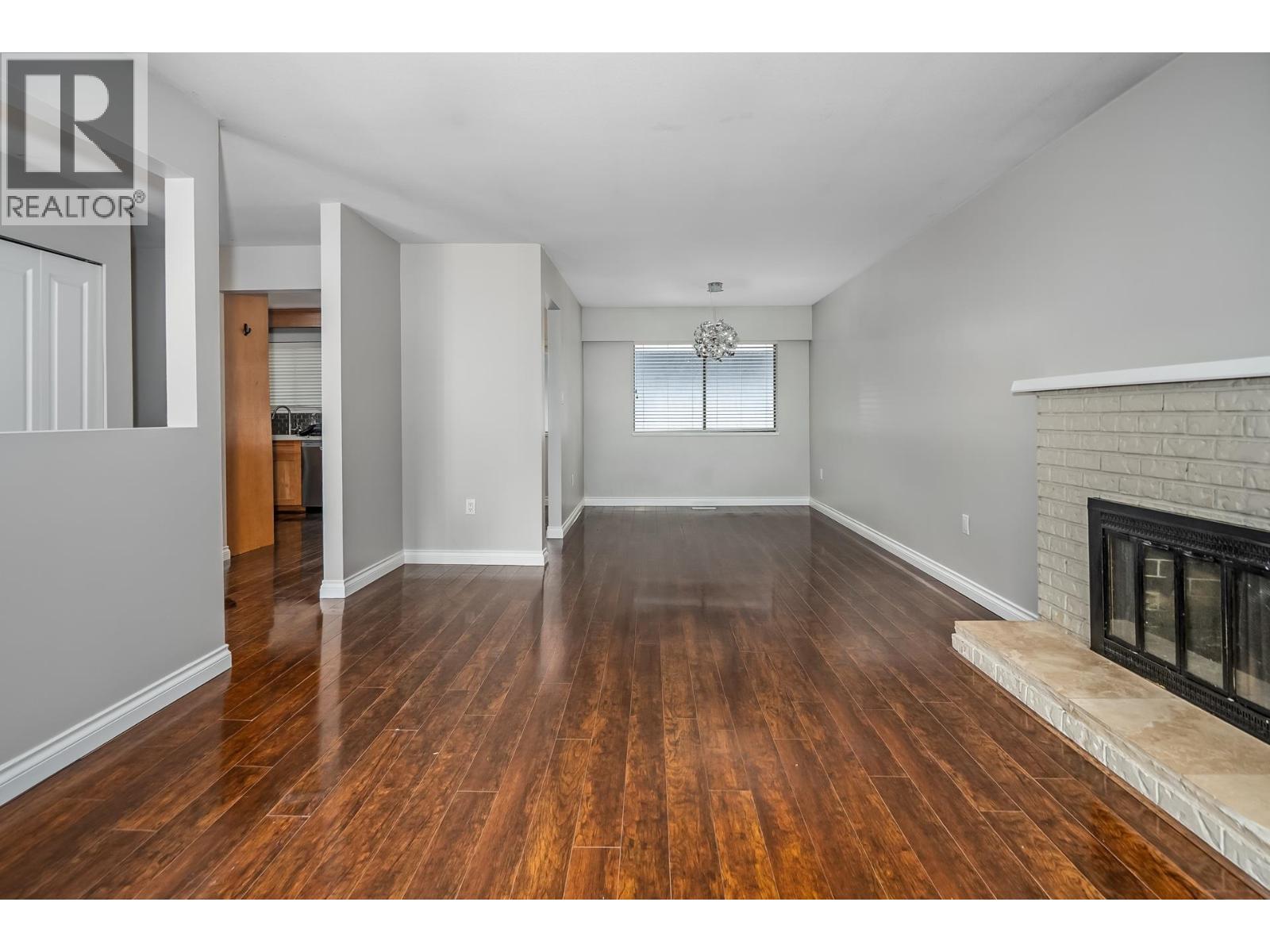 20783 Thorne Avenue, Maple Ridge, British Columbia  V2X 7R1 - Photo 8 - R3163113
