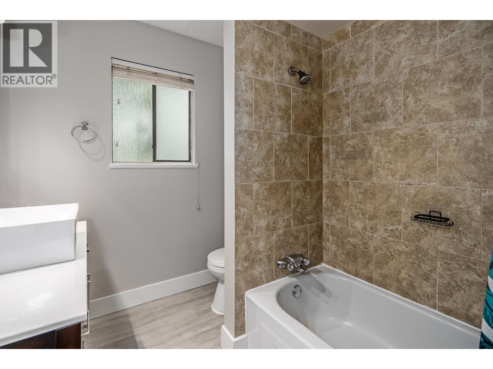 20783 Thorne Avenue, Maple Ridge, British Columbia  V2X 7R1 - Photo 17 - R3163113