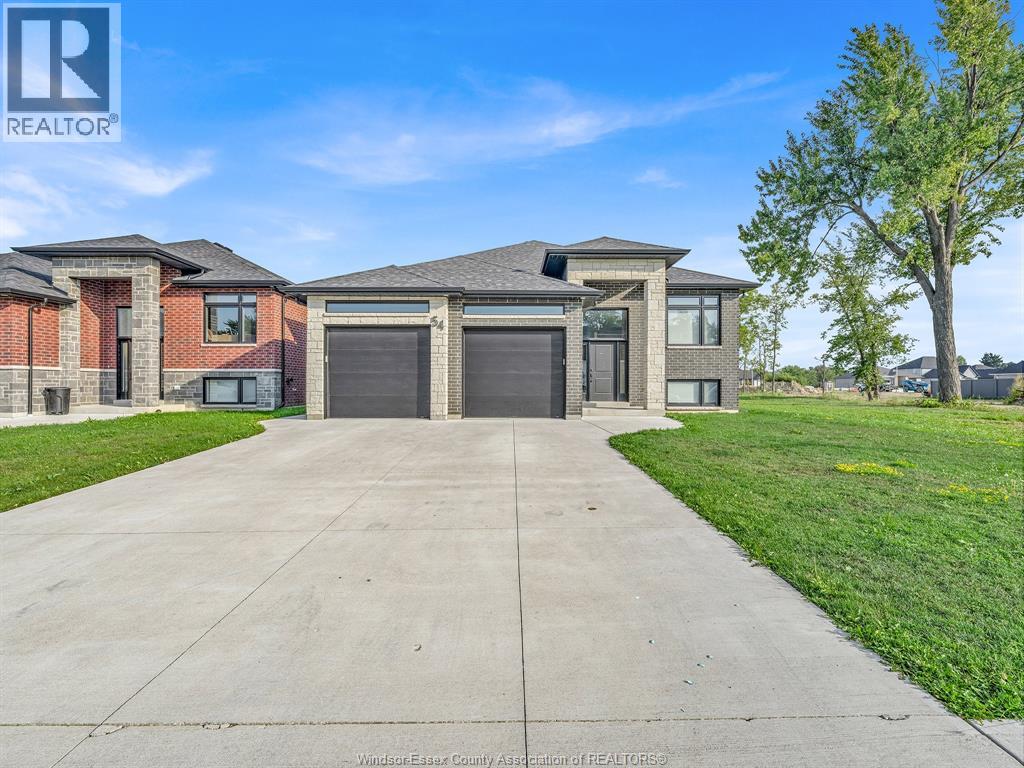 54 REDWOOD Unit# A,B, Cottam, Ontario