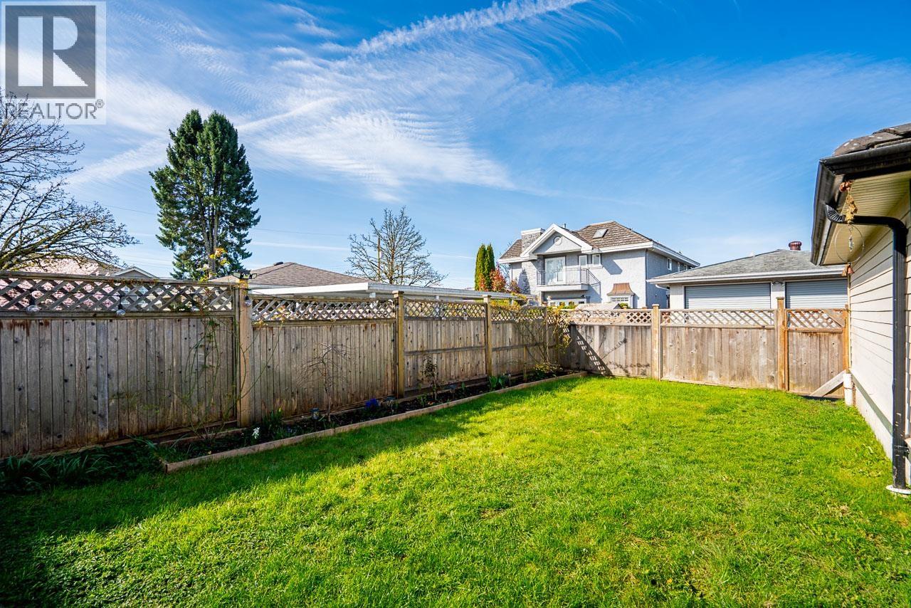 903 Cliff Avenue, Burnaby, British Columbia  V5A 2J4 - Photo 35 - R3163129