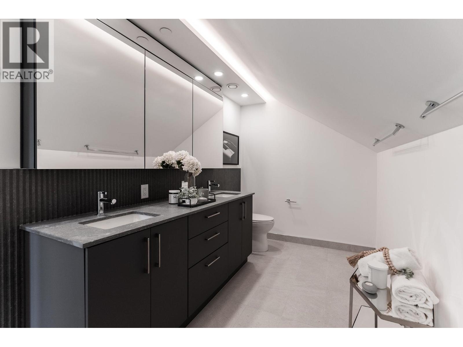 1 60 E 17th Avenue, Vancouver, British Columbia  V5V 1A2 - Photo 17 - R3163132