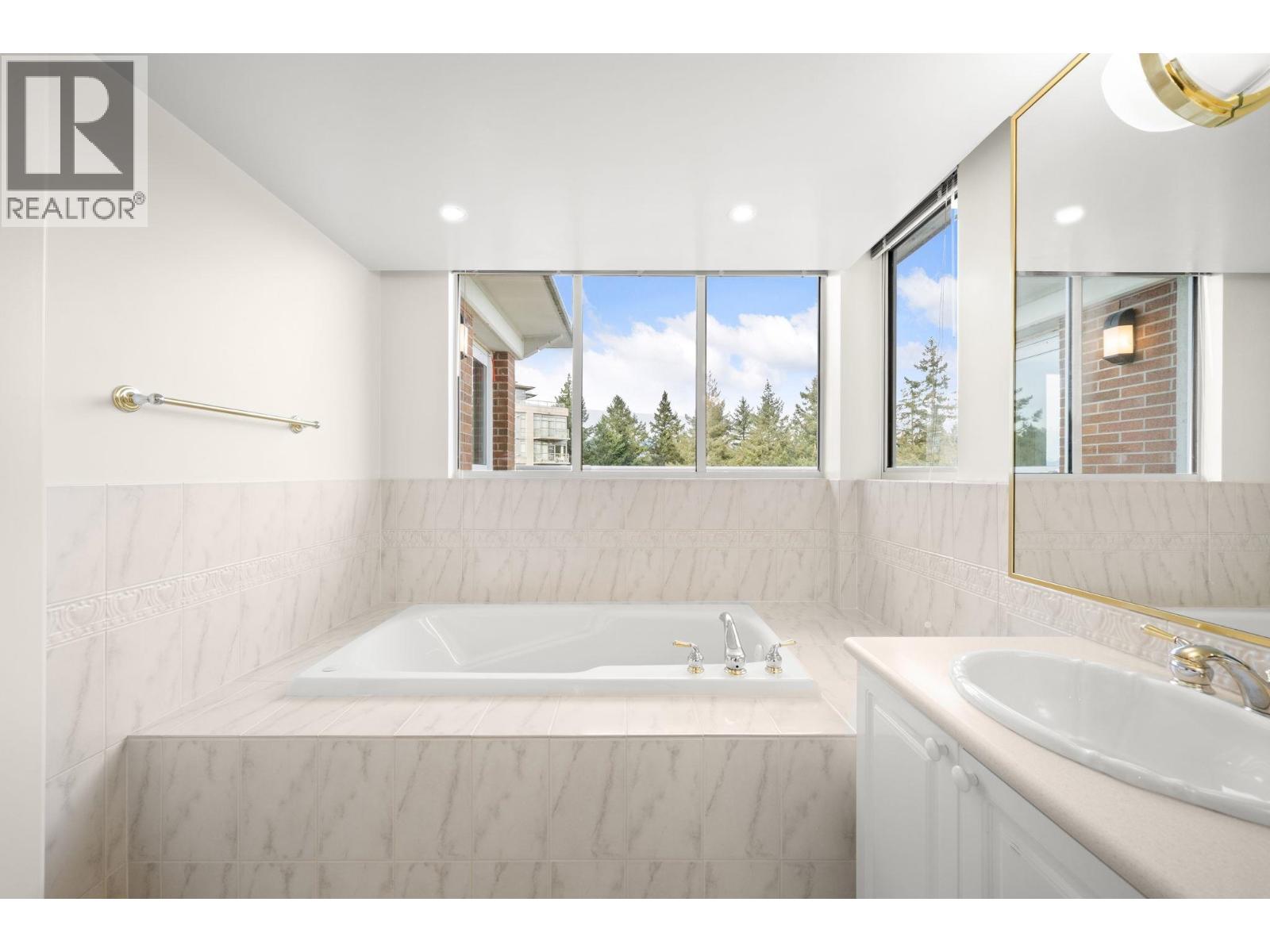 1700 5615 Hampton Place, Vancouver, British Columbia  V6T 2H1 - Photo 31 - R3163162