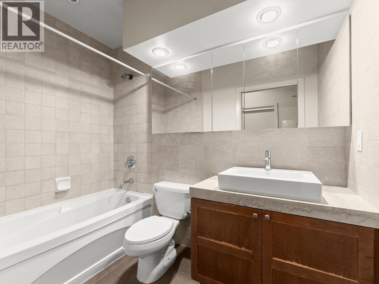 1113 1333 Georgia Street, Vancouver, British Columbia  V6E 4V3 - Photo 3 - R3163193