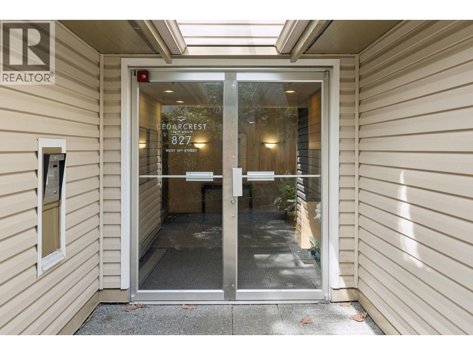 304 827 W 16th Street, North Vancouver, British Columbia  V7P 1R2 - Photo 13 - R3163205