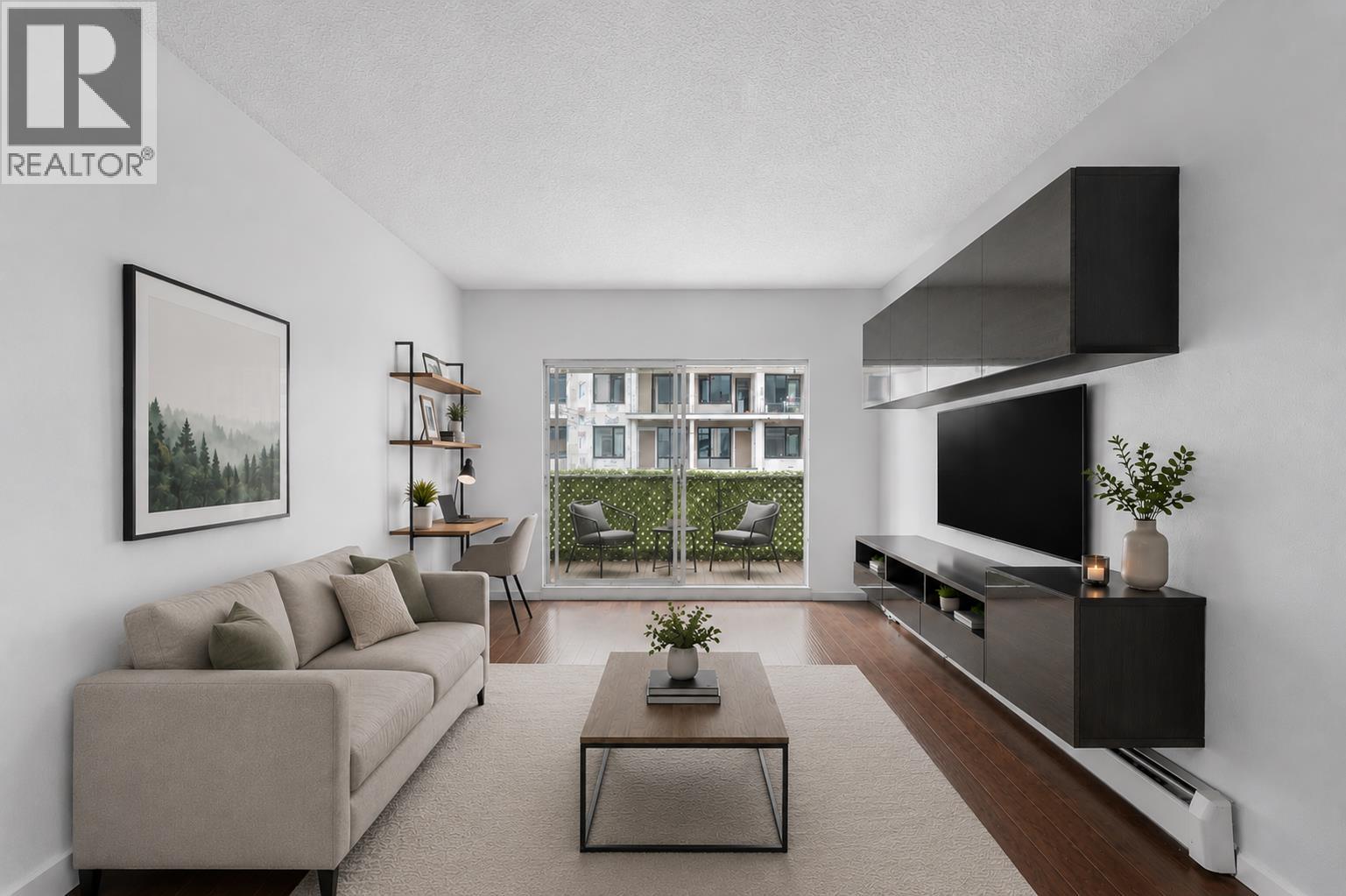 304 827 W 16th Street, North Vancouver, British Columbia  V7P 1R2 - Photo 5 - R3163205