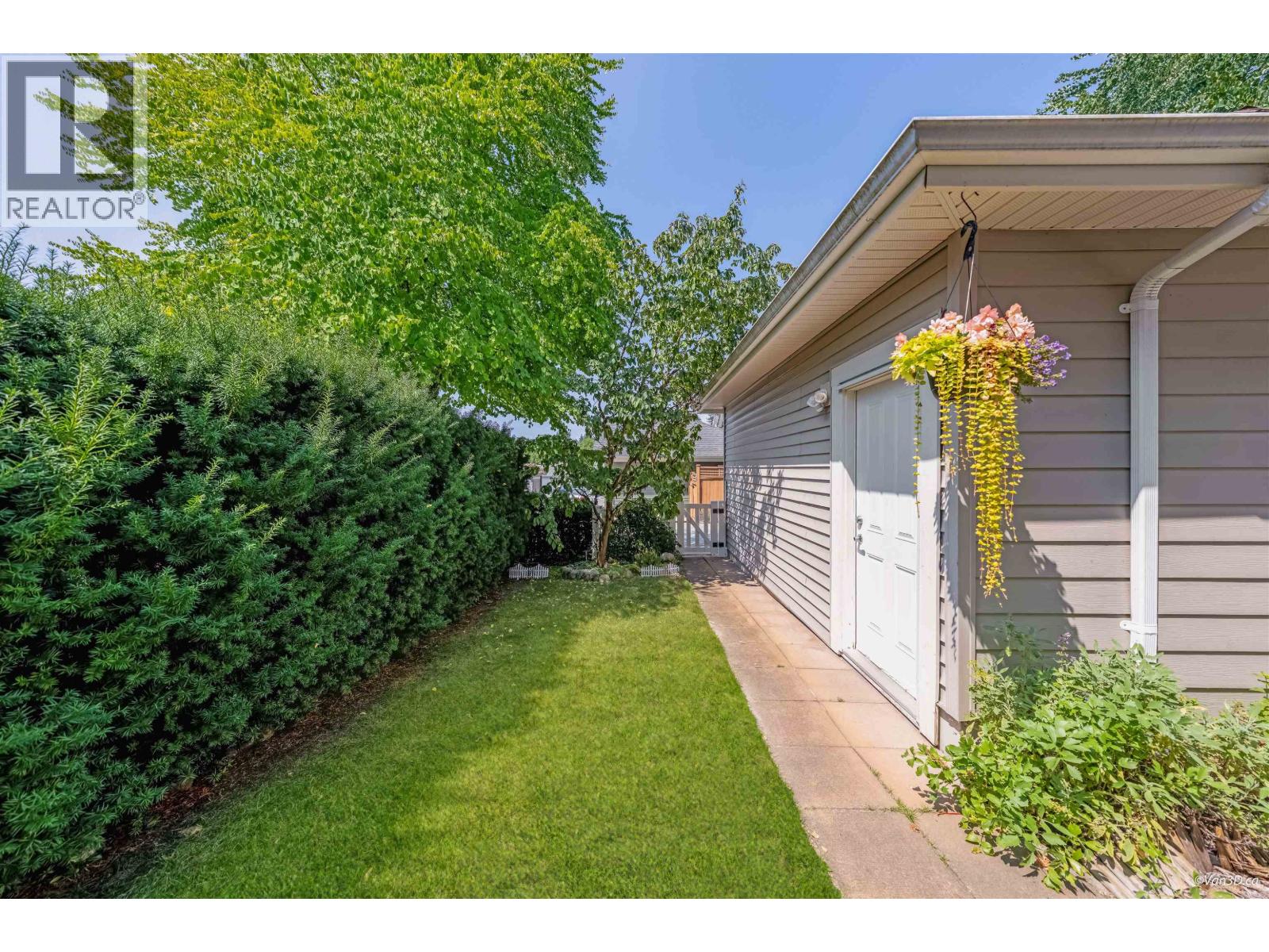 1412 Marguerite Street, Coquitlam, British Columbia  V3E 0A7 - Photo 32 - R3163226