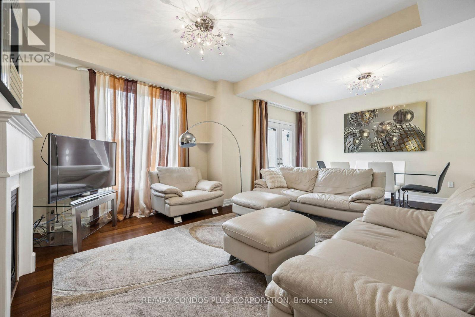 96 North Park Road, Vaughan, Ontario  L4J 0G8 - Photo 2 - N13761758