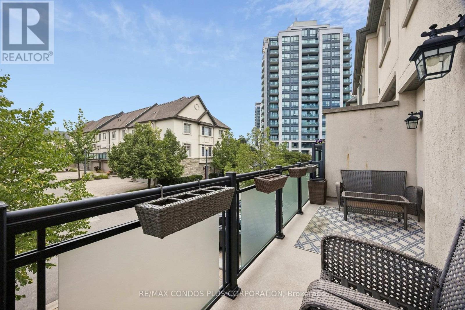 96 North Park Road, Vaughan, Ontario  L4J 0G8 - Photo 7 - N13761758