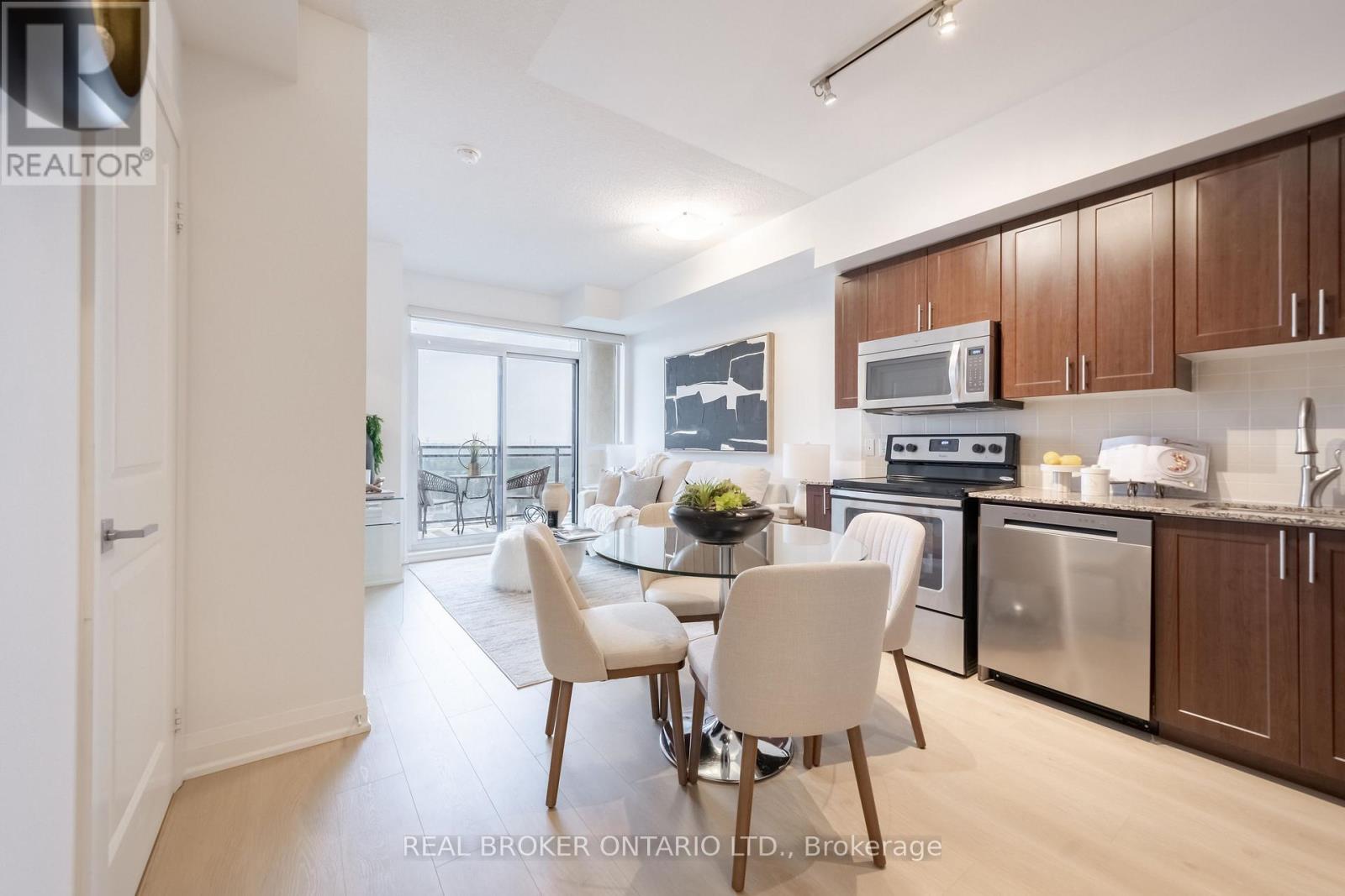 1214 - 85 North Park Road, Vaughan, Ontario  L4J 0H9 - Photo 5 - N13761832