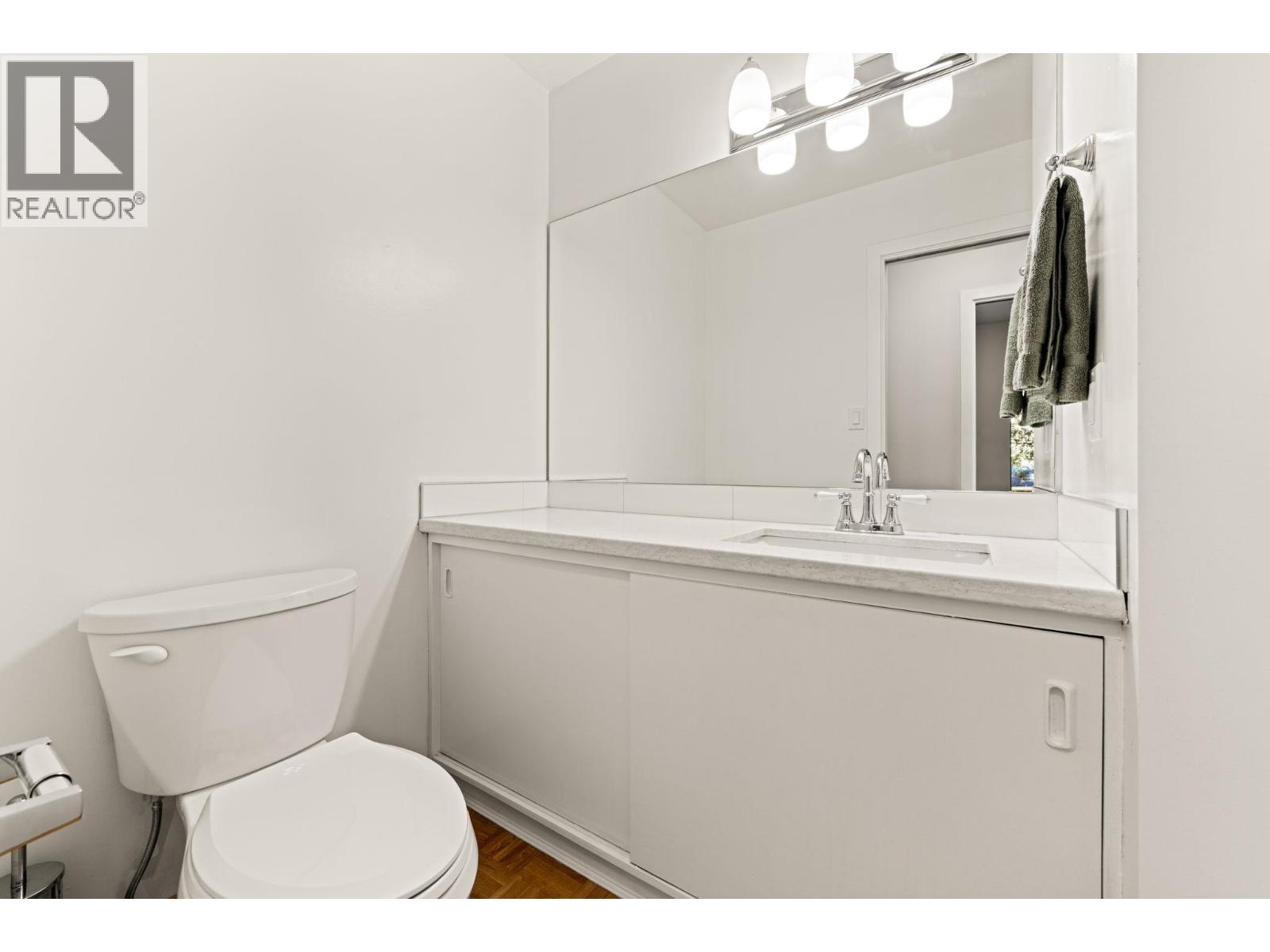 218 Mundy Street, Coquitlam, British Columbia  V3K 5M3 - Photo 16 - R3163148