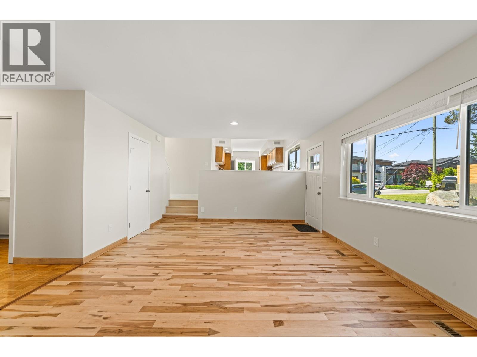 218 Mundy Street, Coquitlam, British Columbia  V3K 5M3 - Photo 19 - R3163148