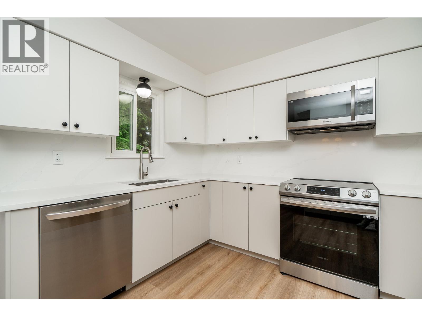 2580 Patricia Avenue, Port Coquitlam, British Columbia  V3B 2H4 - Photo 13 - R3163199
